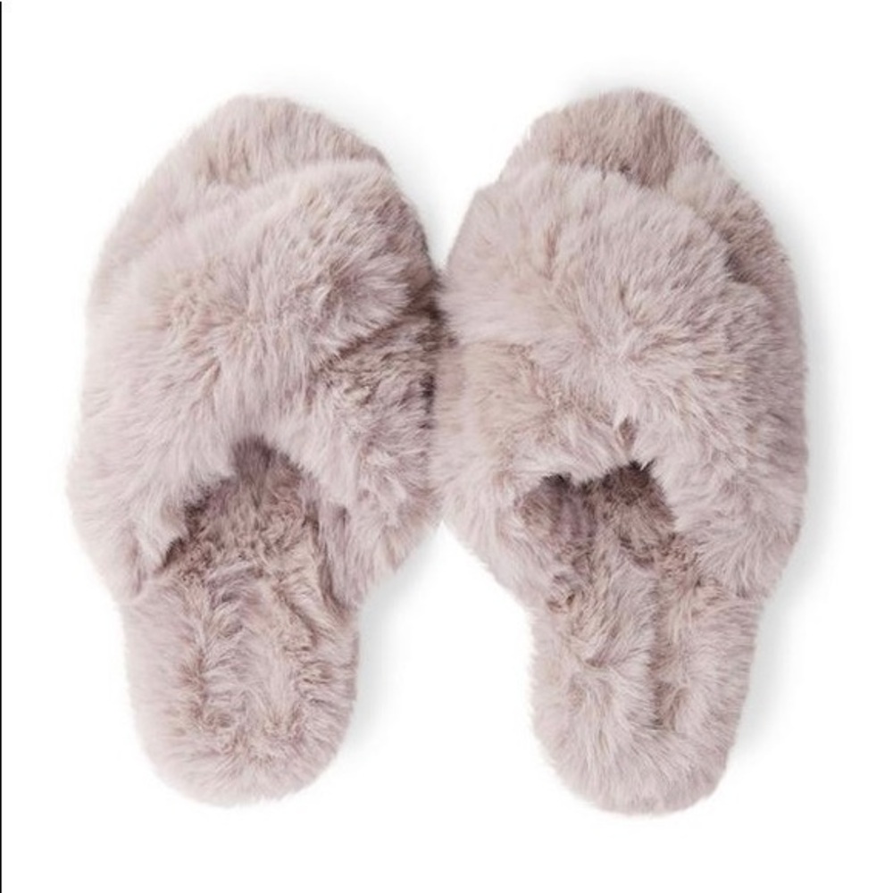 Primark : Luxurious Grey Faux Fur Indoor Slippers | Size 7/8 | NWT